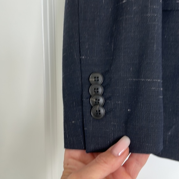 NWOT!! H&M blazer - Picture 3 of 8